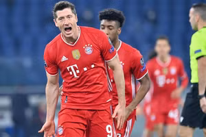Lewandowski đóng góp 1 bàn trong chiến thắng dễ dàng của Bayern trước Lazio. (Ảnh: Getty).