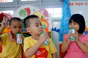 Bình Định tích cực với các công tác triển khai sữa học đường trong năm học mới