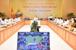 Lễ phát động trực tuyến chương trình “Sóng và máy tính cho em” do Thủ tướng Phạm Minh Chính chủ trì tối 12/09/2021.