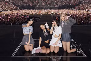 Cận cảnh sân khấu hoành tráng diễn ra concert BLACKPINK tại Hà Nội 