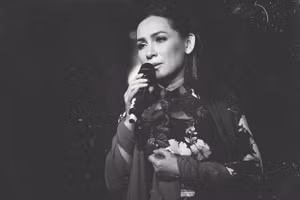 Cố ca sĩ Phi Nhung được trao giải Mai Vàng 2021, con nuôi làm điều đặc biệt trên sân khấu