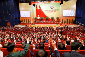 Nghị quyết Đại hội đại biểu toàn quốc lần thứ XIII đã được nhất trí thông qua tại phiên bế mạc.