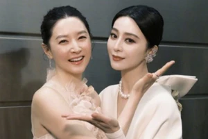 Cuộc gặp gỡ thú vị của hai tượng đài nhan sắc Lee Young Ae và Phạm Băng Băng