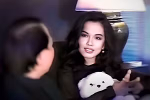 Nhan sắc cực kỳ cuốn hút của ca sĩ Kim Ngân trong clip trả lời phỏng vấn thời trẻ