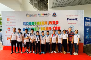 Học sinh quận Ba Đình (Hà Nội) giành giải Vàng chung kết quốc gia thi Robot 