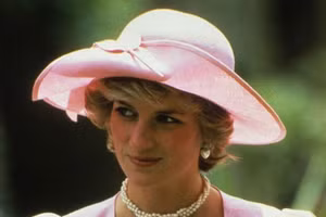 Những thủ thuật làm đẹp của Công nương Diana khiến tín đồ thời trang ngưỡng mộ