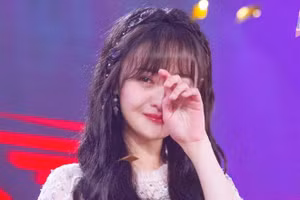 Nữ diễn viên Trịnh Sảng bị phạt 46 triệu USD vì trốn thuế vào tháng 8/2021.