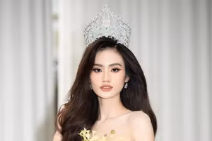 Em gái Hoa hậu Ý Nhi viết tâm thư mong khán giả 'thương' chị gái