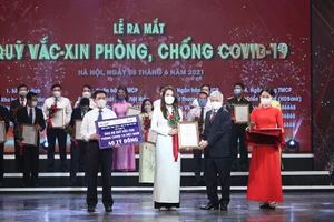 Tập đoàn TH ủng hộ 46 tỷ đồng vào Quỹ Vắc-xin phòng chống Covid-19