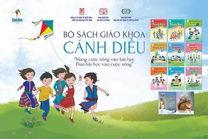 Bộ sách giáo khoa Cánh Diều do Công ty đầu tư xuất bản – thiết bị giáo dục Việt Nam (VEPIC) kết hợp cùng Nhà xuất bản Đại học Sư phạm Thành phố Hồ Chí Minh và Nhà xuất bản Đại học Sư phạm (thuộc Trường Đại học sư phạm Hà Nội) tổ chức biên soạn.