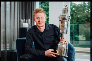 De Bruyne giành giải thưởng Cầu thủ xuất sắc nhất năm của PFA