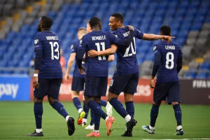 Pháp nhẹ nhàng đánh bại Kazakhstan. (Ảnh: Getty)