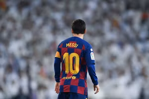 Messi sắp xô đổ kỷ lục “vô tiền khoáng hậu” của Xavi, Giggs và “vua bóng đá” Pele