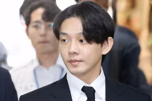 Yoo Ah In bất ngờ thừa nhận dùng chất cấm