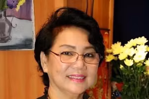 Nghệ sĩ cải lương Kim Phượng qua đời do Covid-19: Nhiều sao Việt bàng hoàng, tiếc thương