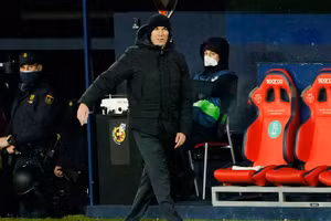 Zidane phải vô địch Champions League để ở lại Real Madrid