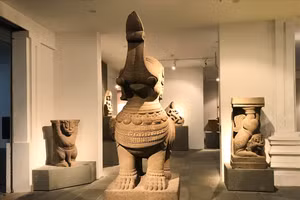 Thêm hai hiện vật ở Bảo tàng Điêu khắc Chăm được công nhận Bảo vật Quốc gia