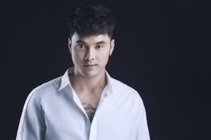 Ưng Hoàng Phúc nhớ lại thời kỳ đỉnh cao "phải dùng bao tải để đựng tiền cát-xê"