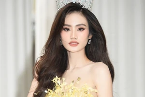 Hoa hậu Ý Nhi xuất hiện lạ lẫm sau thời gian ở ẩn