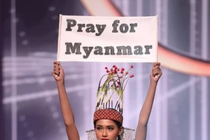 Hoa hậu Myanmar bị truy nã sau màn cầu cứu ở Miss Universe?