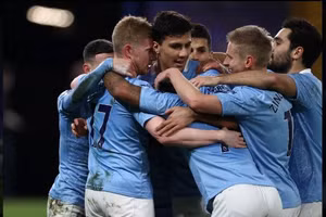 Hạ đẹp Chelsea, Man City trở lại cuộc đua ngôi vô địch