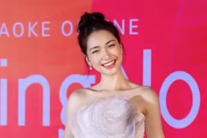 Hòa Minzy tặng hơn 200 triệu đồng hỗ trợ các em nhỏ mắc bệnh tim