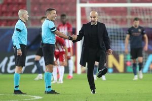 Đoàn quân của chiến lược gia Pep Guardiola sớm giành quyền vào vòng 1/8.