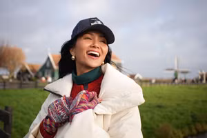 Hoa hậu H'Hen Niê chụp ảnh cưới tận trời Tây, chuẩn bị về nhà chồng?