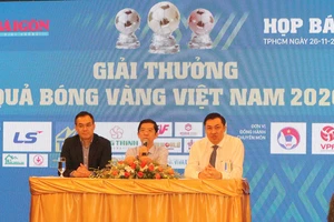 Họp báo công bố đề cử “Quả bóng vàng Việt Nam 2020” (Ảnh: NK).