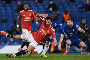 Man Utd bất phân thắng bại với Chelsea