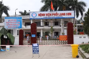 Bệnh viện Phổi Lạng Sơn được dỡ bỏ phong tỏa sau 21 ngày.