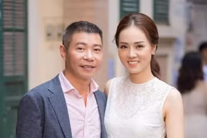 Bà xã nghệ sĩ Công Lý gặp chuyện "dở khóc dở cười" khi đưa chồng đi khám bệnh