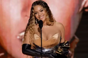 Beyoncé lập kỷ lục mới tại Grammy 