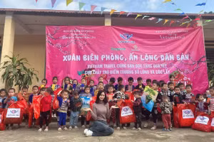 Á hậu Đào Hiền ghi điểm với diện mạo giản dị, lặng thầm làm thiện nguyện