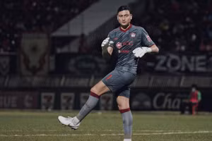 Văn Lâm là một trong những thủ thành chơi chân tốt nhất tại Thai League 2020/2021.