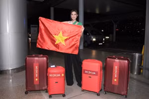 Đỗ Thị Hà khoe nhan sắc rạng rỡ bên dàn thí sinh Miss World