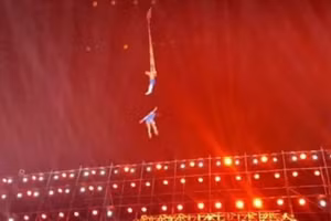 Rơi từ độ cao 10m, nữ diễn viên múa 37 tuổi qua đời