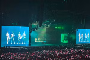 BLACKPINK gửi lời chào người hâm mộ Việt Nam