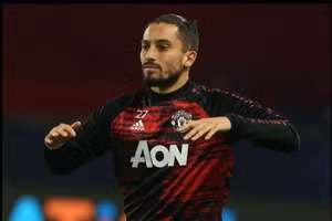 Tân binh Alex Telles của Man Utd dương tính với Covid-19.