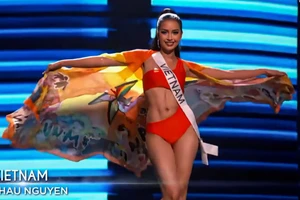 Màn trình diễn bikini nóng bỏng của Ngọc Châu và dàn thí sinh Miss Universe 2022