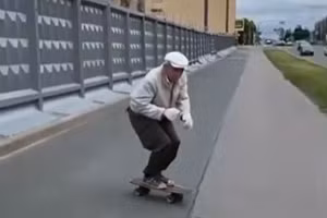 Cụ ông 73 tuổi gây bão mạng xã hội bởi khả năng trượt ván điêu luyện 