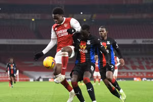 Arsenal đứt mạch thăng hoa ở Premier League