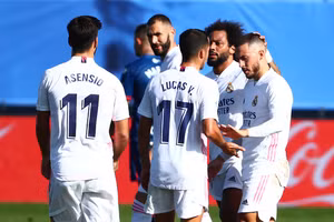 Real Madrid hưởng trọn niềm vui khi Hazard ghi bàn ngày trở lại sau chấn thương. 