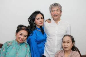 Diva Thanh Lam xinh đẹp, rạng ngời trong lễ dạm ngõ