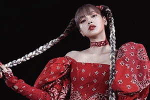 Lisa (BlackPink) lập kỷ lục trở thành nữ nghệ sĩ K-Pop đầu tiên làm được điều này