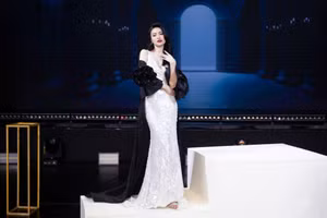 Ninh Dương Lan Ngọc đáp trả tin đồn tạm ngừng showbiz, ra nước ngoài sinh con