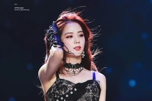 Jisoo của BLACKPINK được bình chọn là nữ thần tượng xinh đẹp nhất