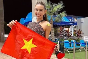 Nguyễn Thúc Thùy Tiên "trượt chân" khỏi Top 11 Super Miss Grand International 2021