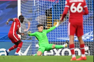 Chelsea thua phơi áo ngay trên thánh địa Stamford Bridge