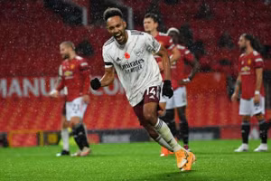 Paul Pogba thừa nhận “mắc sai lầm ngu ngốc” khiến Man Utd phải chịu phạt đền.